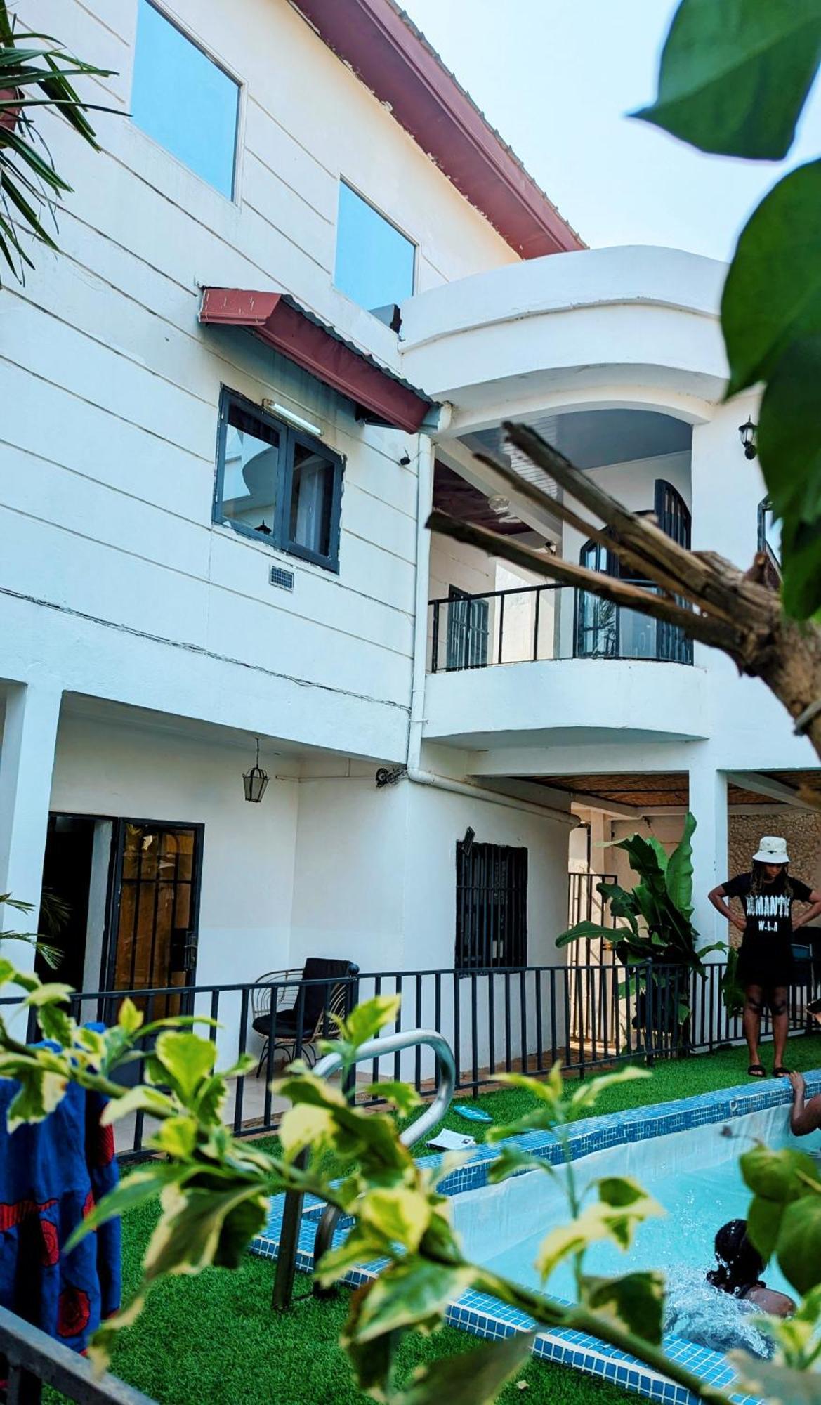 Appartement 2 Chambres Residence Avec Piscine Yaoundé Eksteriør bilde
